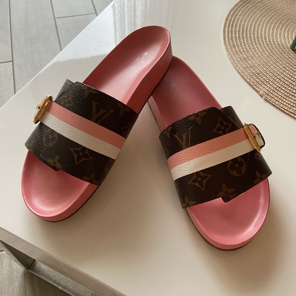❌SOLD ❌Louis Vuitton LV Bom Dia Flat Mules Size 10